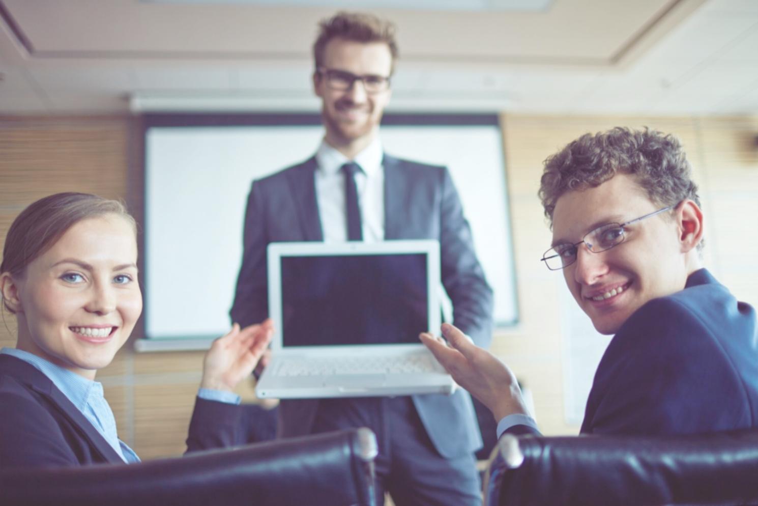 Strategische Finanzberatung und Planung bei syboliqenra